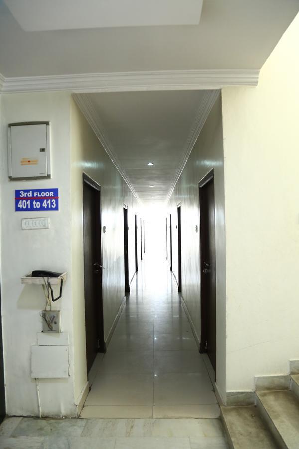 Sri Sai Krishna Deluxe Lodge Haidarábád Kültér fotó