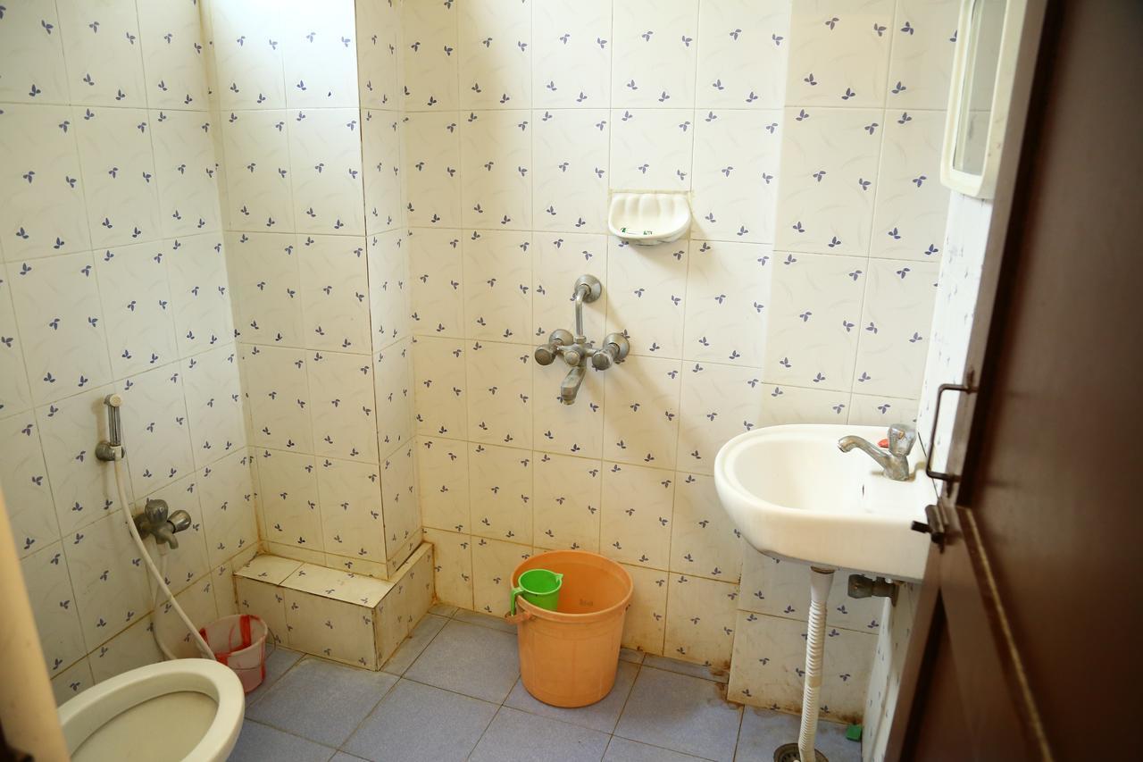 Sri Sai Krishna Deluxe Lodge Haidarábád Kültér fotó